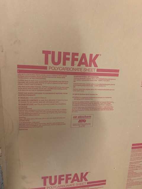 LOT OF 2 PLEXI GLASS SHEET 32 X 62-1/2 X 1/4IN - MISCELLANEOUS