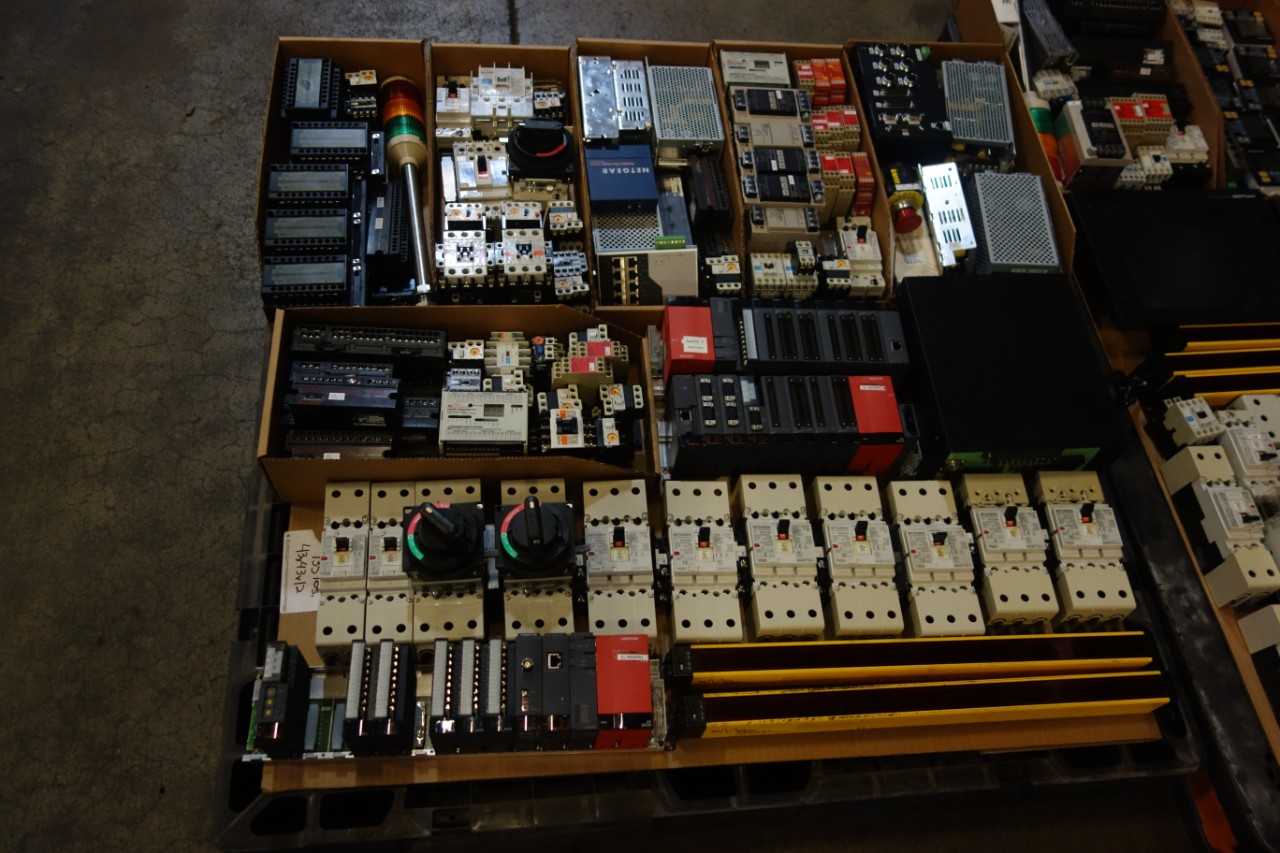 2 PALLETS OF ASSORTED ELECTRICAL CONTROLS - ELECTRICAL COMPONENTS