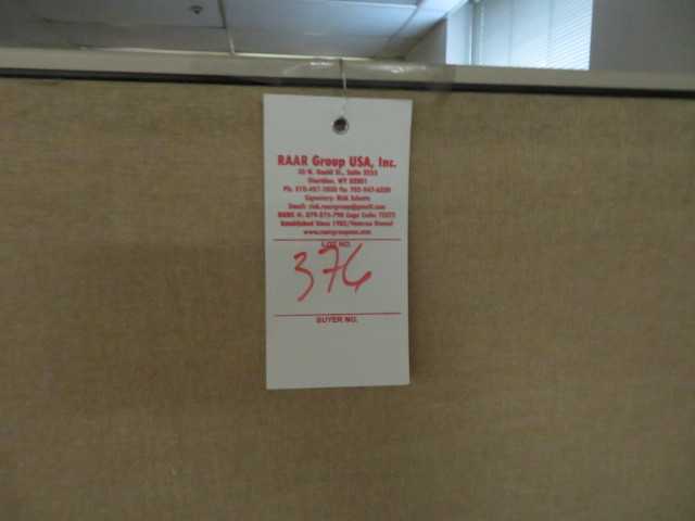 Office Furniture and Panels, Lot - MISCELLANEOUS