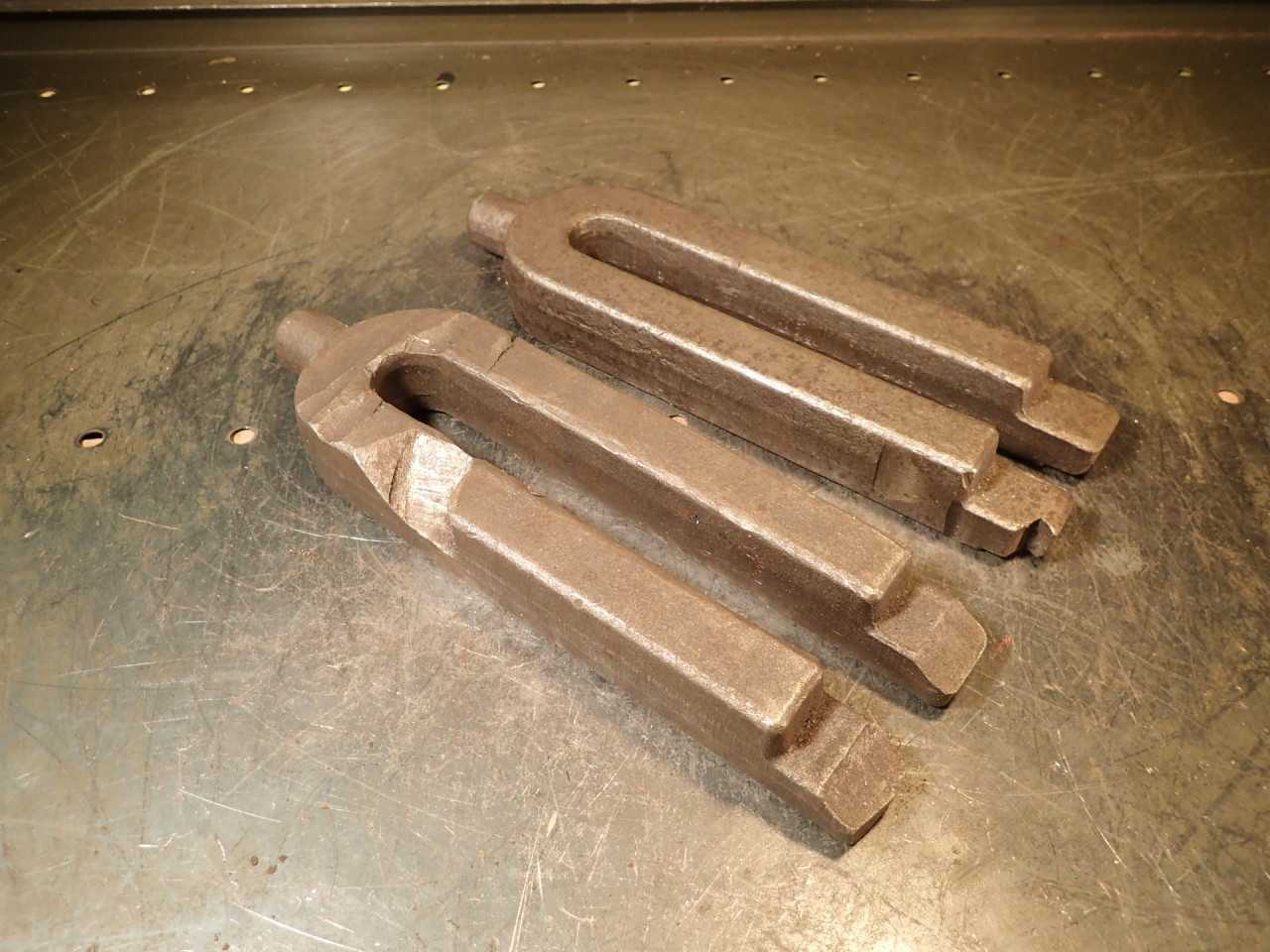 #923 Straight Mill Hold Down Strap Clamps: 3" Wide 10" Long for 7/8" Studs - END MILLS
