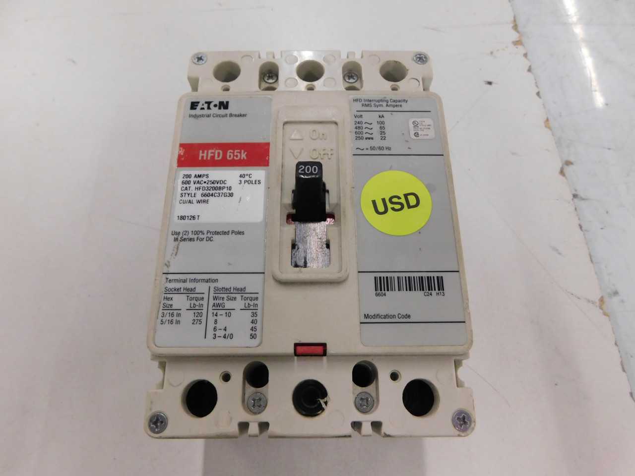 Lot of Quantity 1x HFD3200 MCCB/Molded Case Circuit Breaker - CIRCUIT BREAKERS