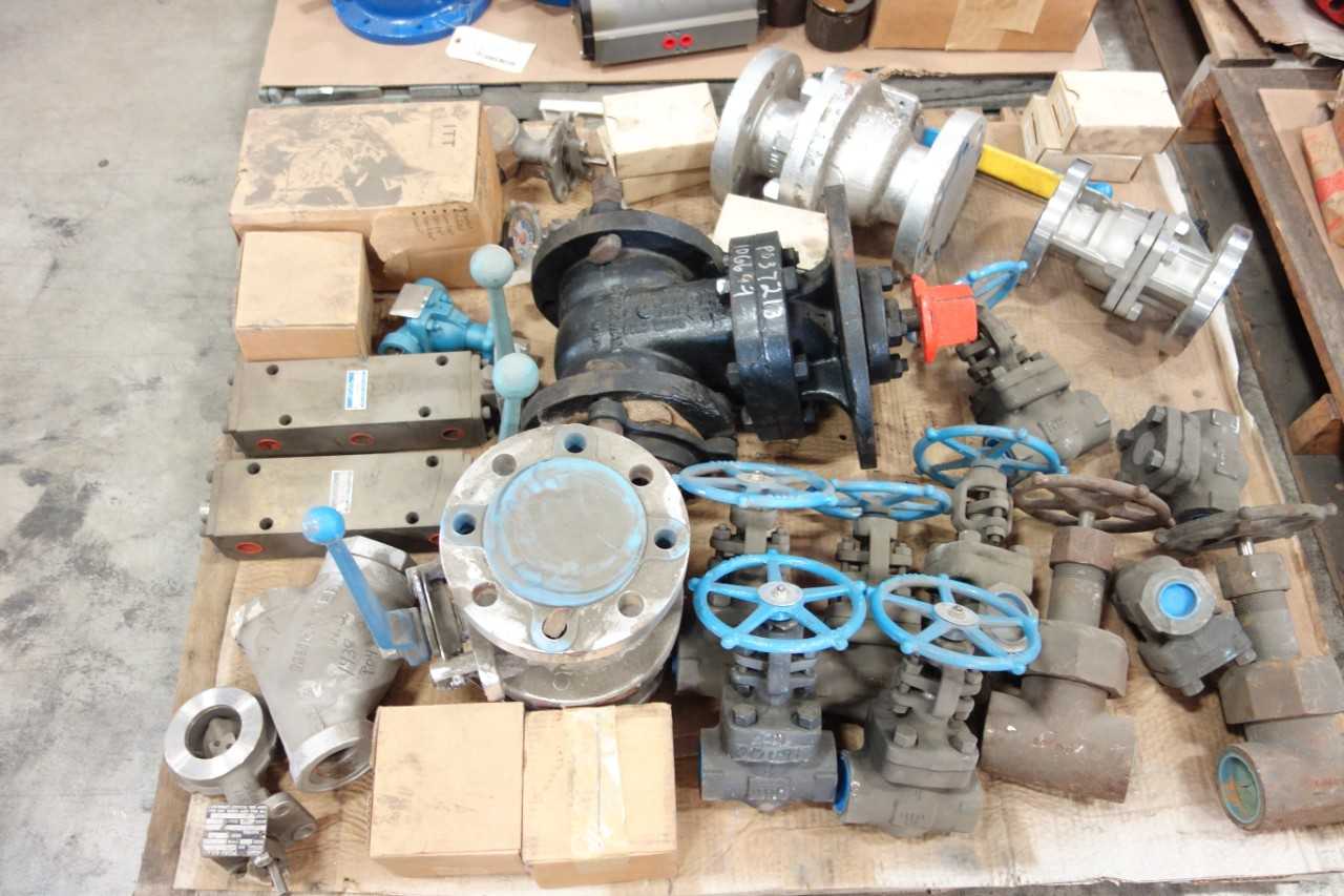 4 PALLETS OF ASSORTED VALVES - VALVES