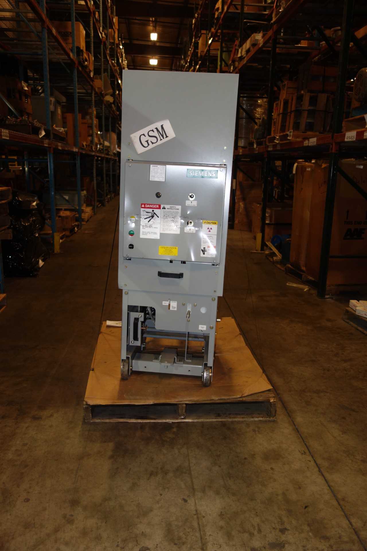 SIEMENS 1200 AMP SWITCHGEAR - SWITCHGEAR