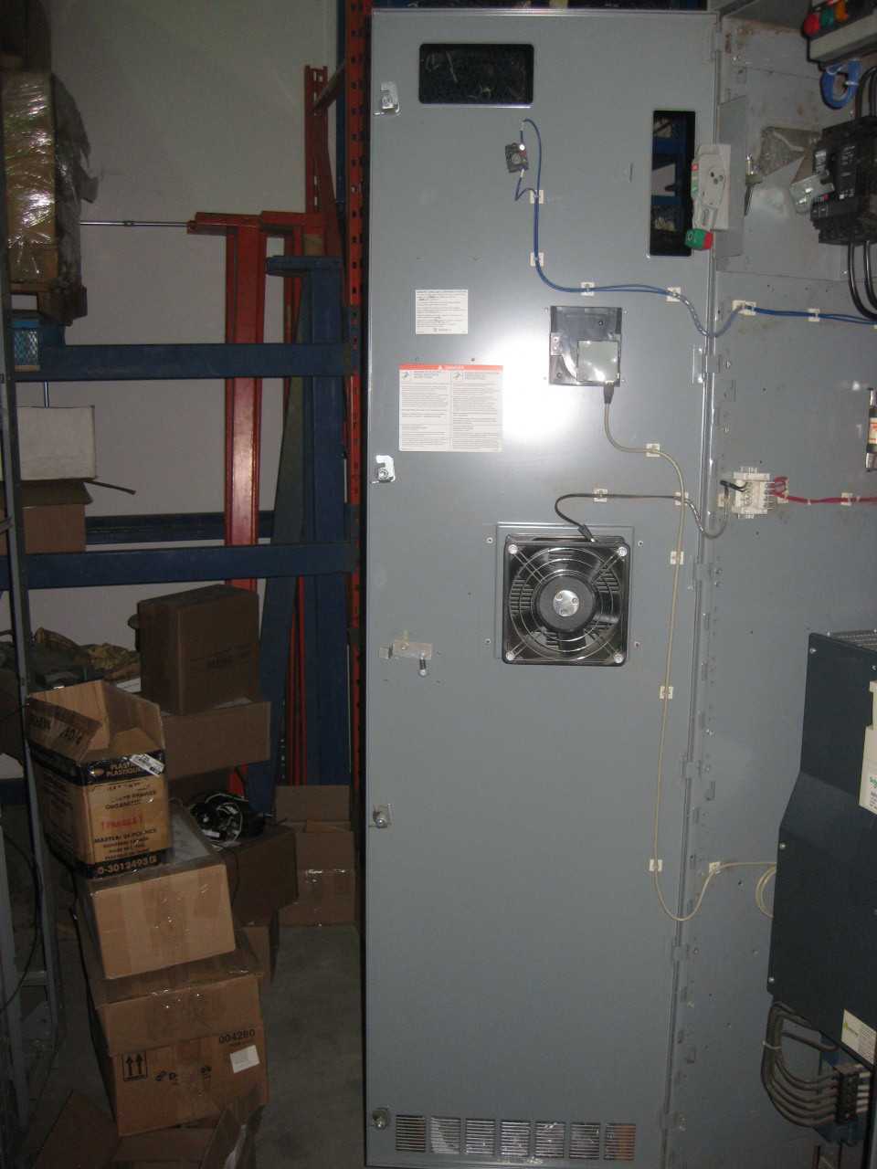 SQD Model 6 1200A Panel 40HP VFD 90A BREAKER - CIRCUIT BREAKERS