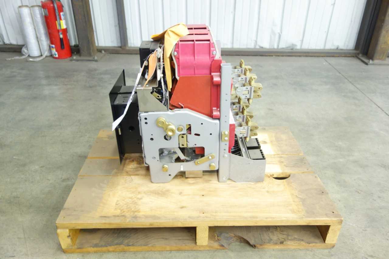BBC K-600S K-LINE CIRCUIT BREAKER LOW VOLTAGE SWITCHGEAR - SWITCHGEAR