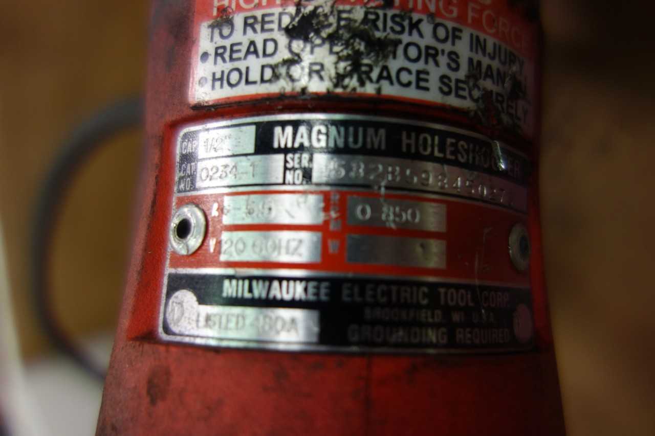 MILWAUKEE MAGNUM HOLESHOOTER POWER DRILL - ELECTRIC POWER TOOLS