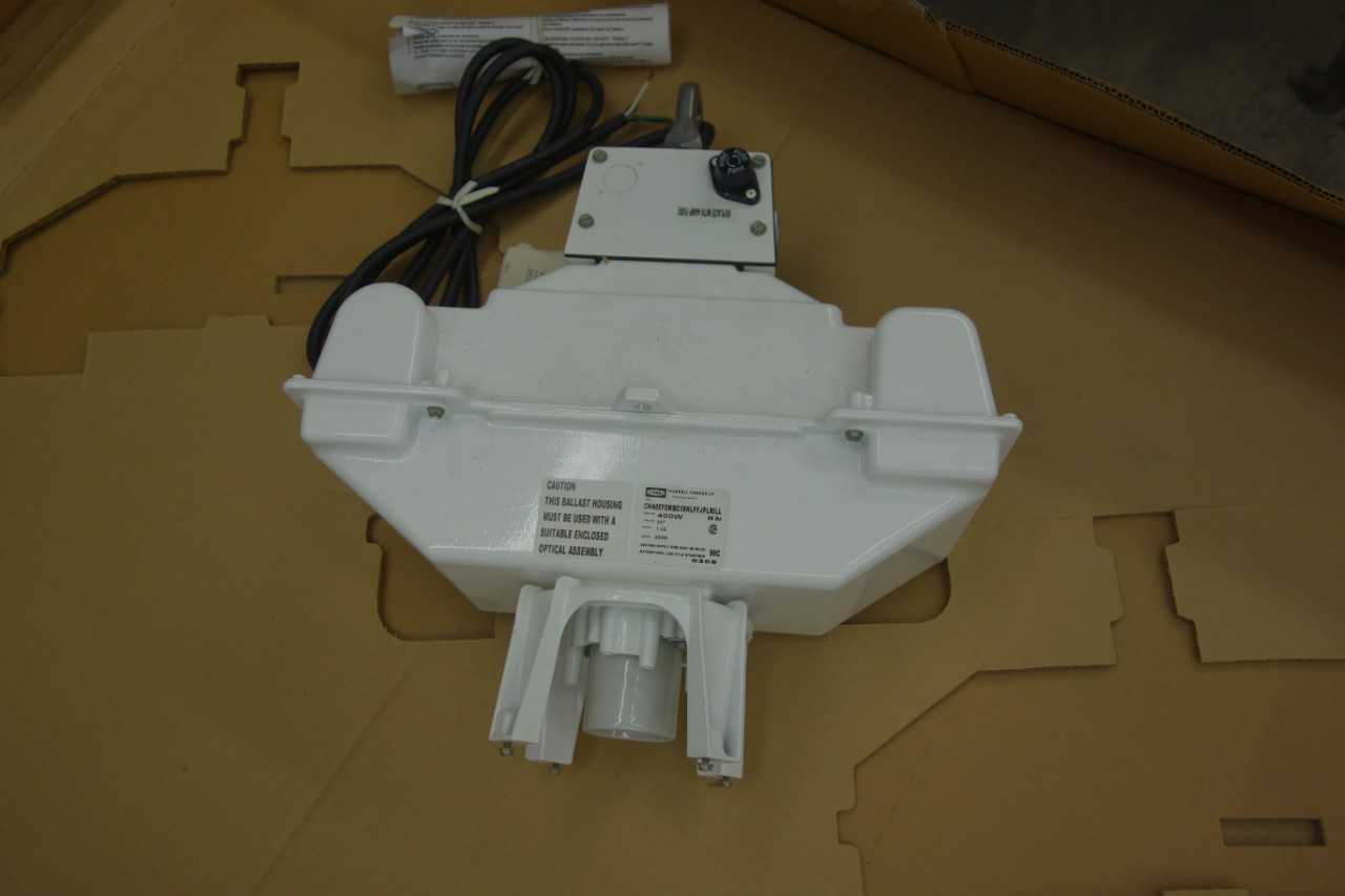 PALLET OF METAL HALIDE BALLAST - LIGHTING