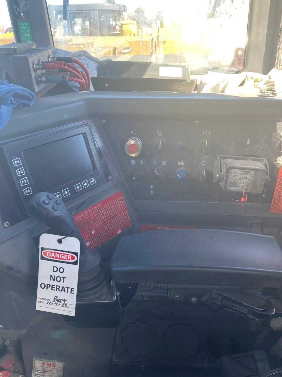 2011 ATLAS COPCO CU9769 ST14 SCOOPTRAM - CONSTRUCTION EQUIPMENT