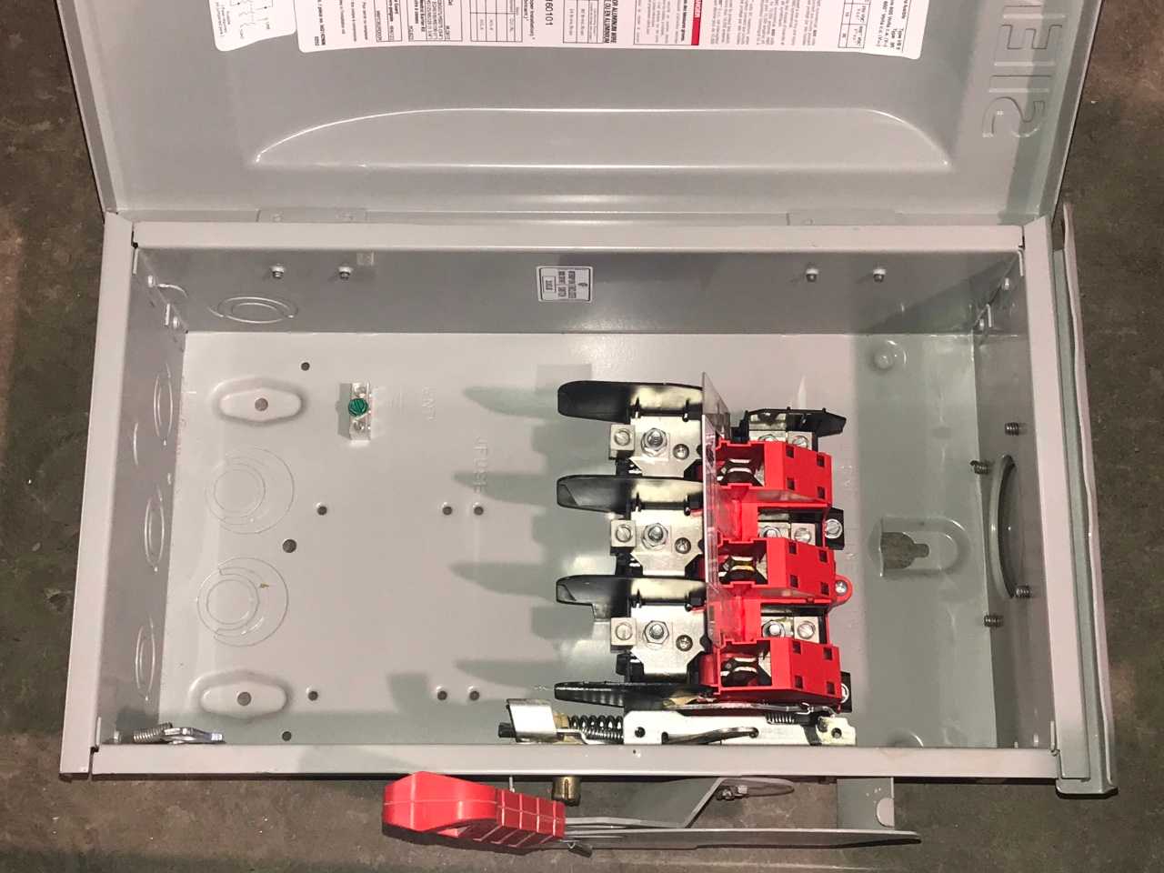 SIEMENS/ WESTINGHOUSE SAFETY SWITCHES (QTY 3) - SAFETY SWITCH