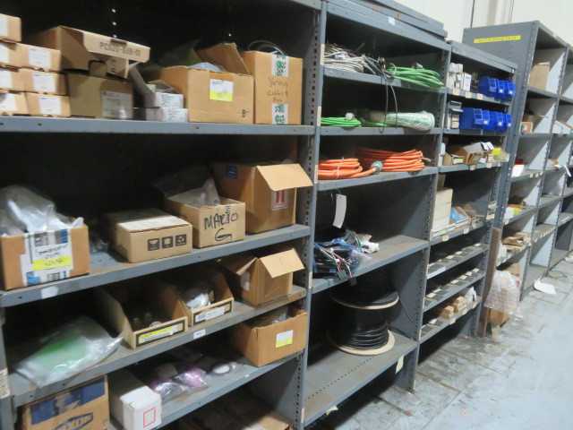 Various items, many new, contents only (lot) - MISCELLANEOUS