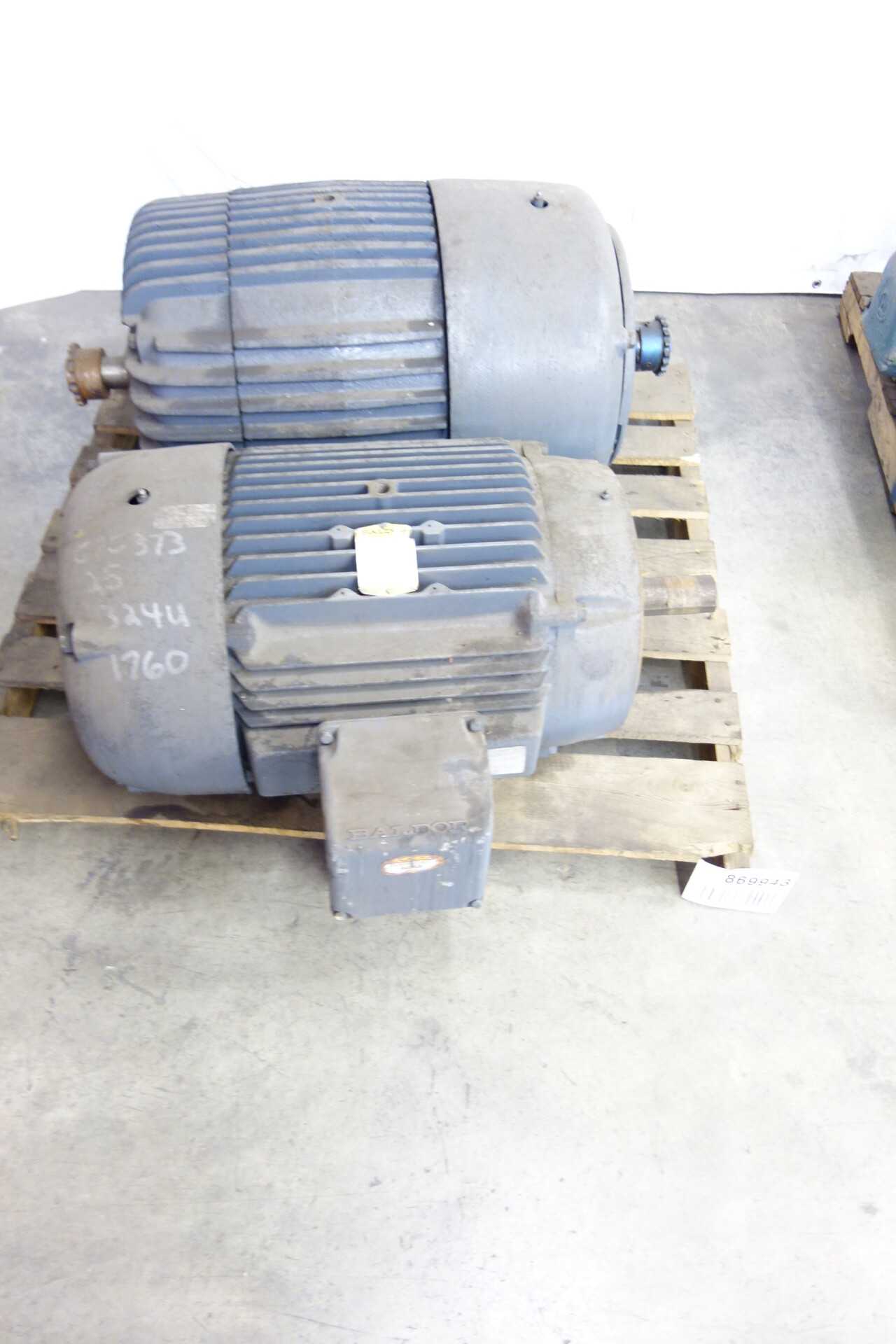 LOT OF 2 ASSORTED ELECTRIC MOTORS - ELECTRIC MOTORS