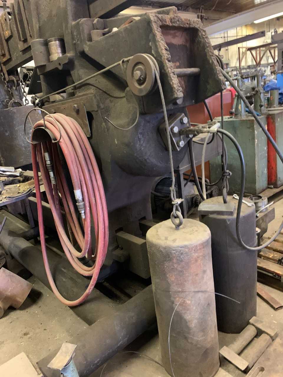 Heavy Horizontal Press - PRESSES