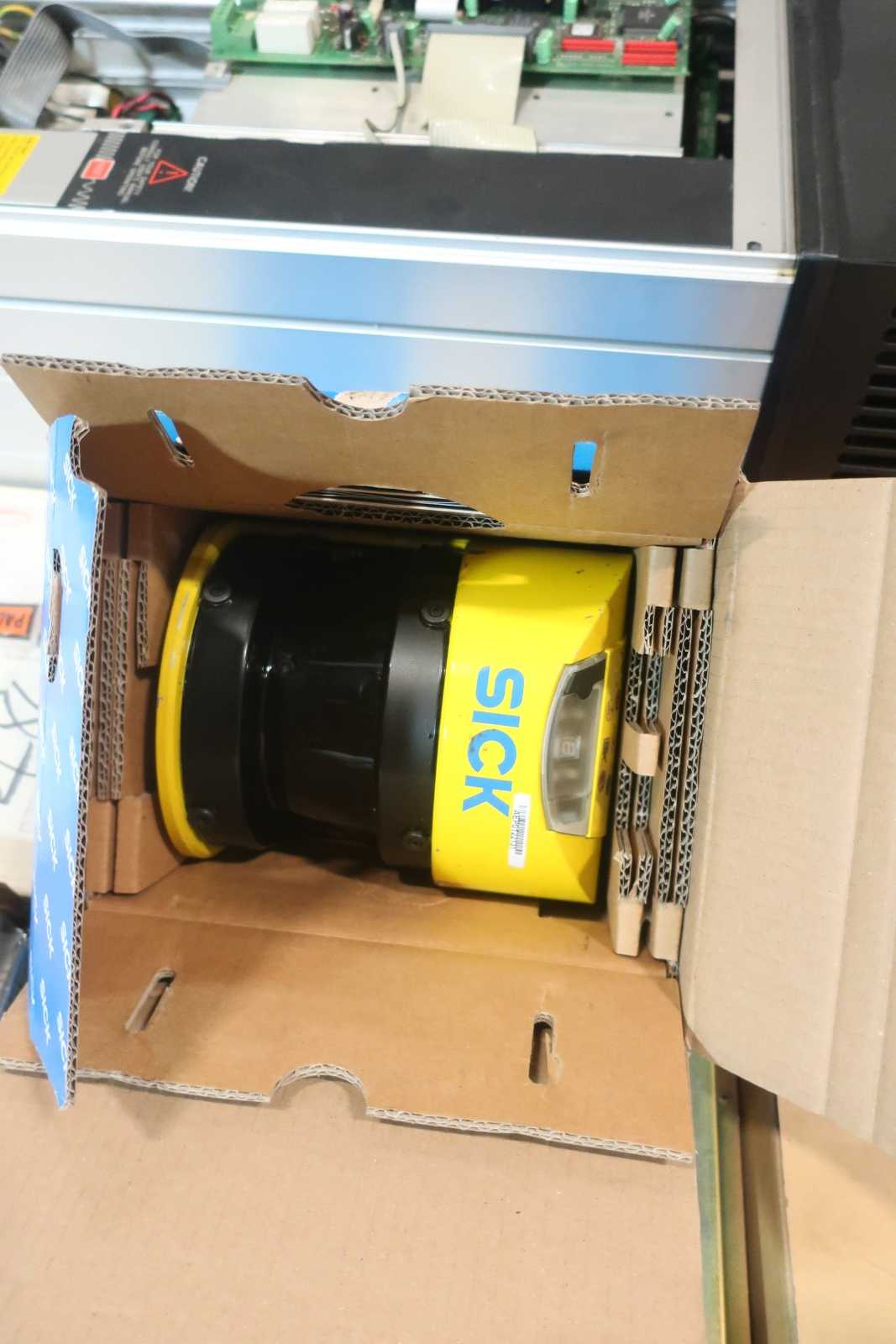 1 PALLET OF ASSORTED ELECTRICAL LASER SENSOR, SERVO CONTROLLER, CIRCUIT BOARD CONTROLS, CHARGING STATION CONT, INPUT MODULE, VARIABLE SPEED DRIVE, CIRCUIT BOARDS, MODULES- YASKAWA, SICK, AMX, DANFOSS, MITSUBISHI, OVATION - AUTOMATION & CONTROLS