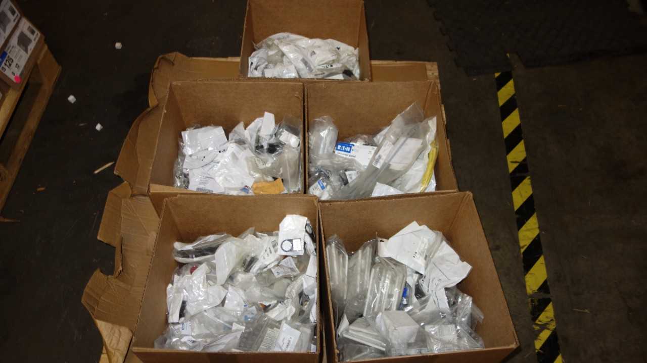 1 PALLET OF ASSORTED EATON ELECTRIC PARTS, SENSORS - ELECTRIC MOTORS
