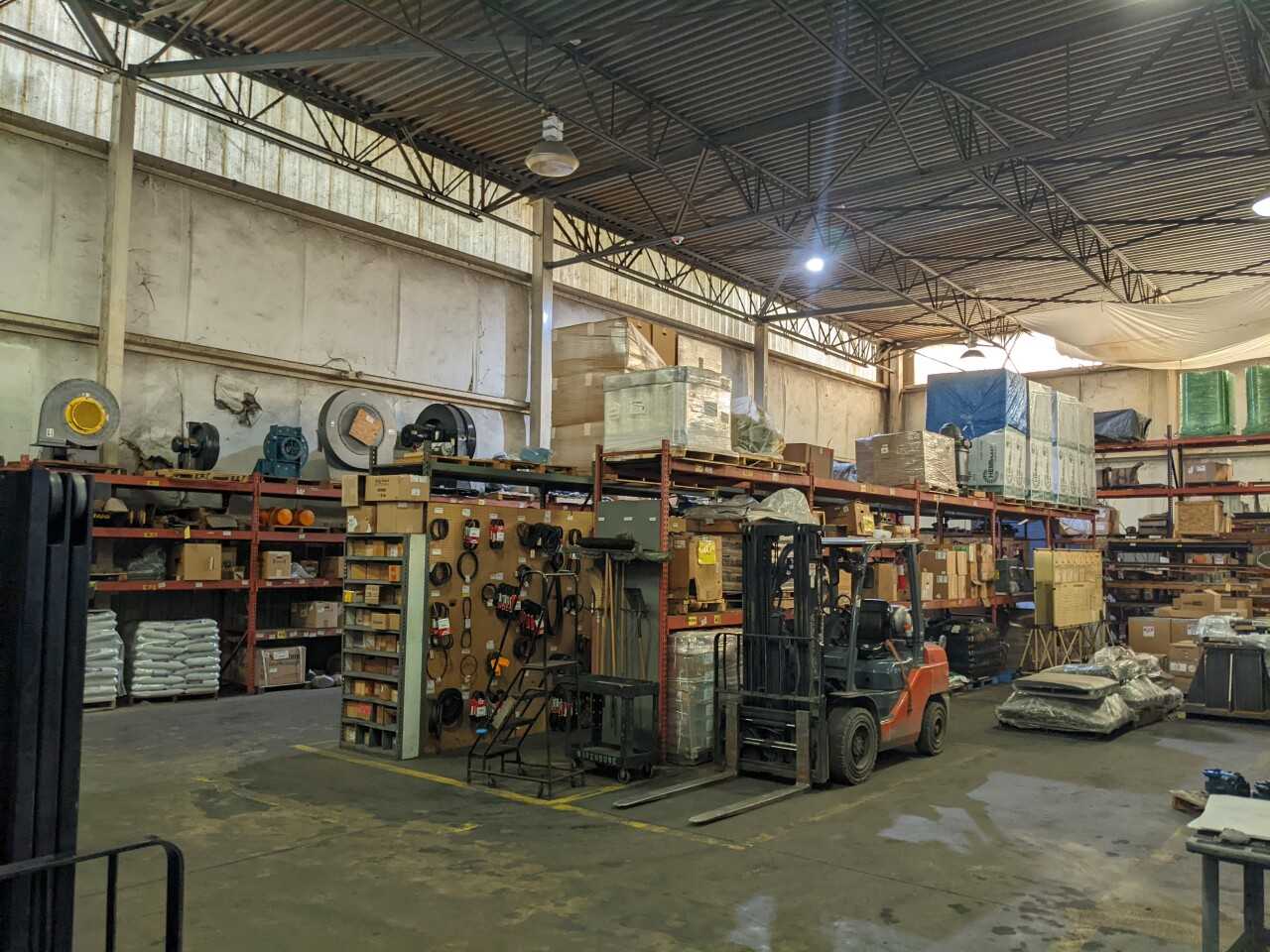 Lot of Indirect Material - Electrical, Power Transmission, Motors - INDUSTRIAL PARTS