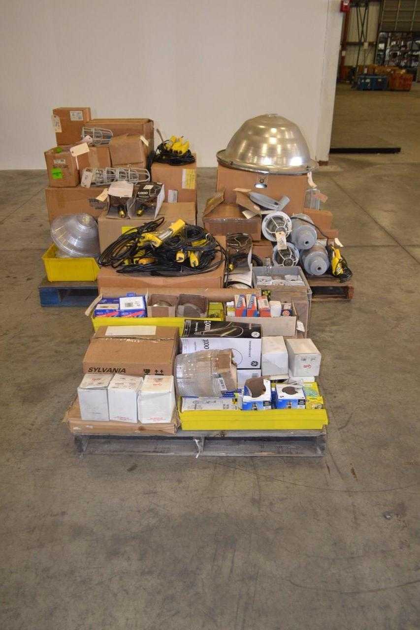 3 PALLETS OF ASSORTED LIGHTING - MISCELLANEOUS