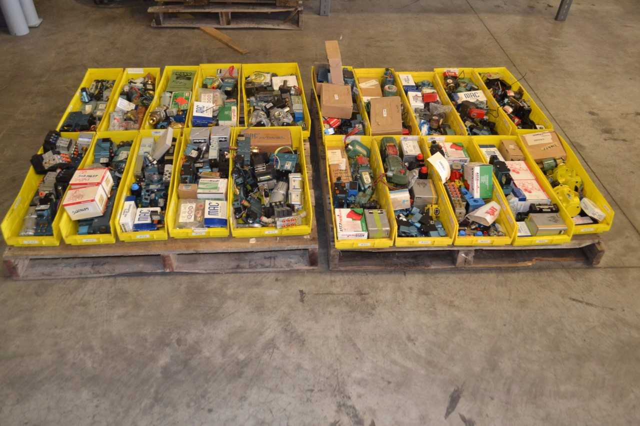2 PALLETS OF ASSORTED PNEUMATIC VALVES AND VALVE PARTS - MISCELLANEOUS