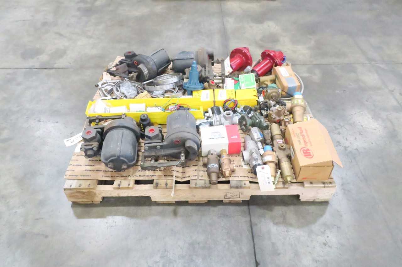 1 PALLET OF ASSORTED 3/4"-1 1/2" VALVES - MISCELLANEOUS