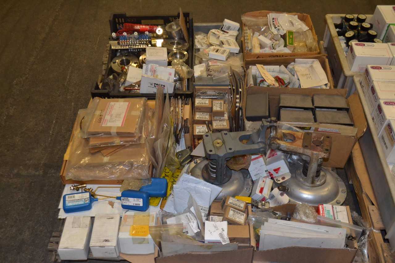 2 PALLETS OF ASSORTED VALVES AND PARTS - MISCELLANEOUS