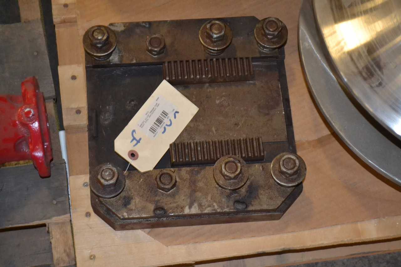 2 PALLETS OF ASSORTED PUMP REPLACEMENT PARTS - MISCELLANEOUS