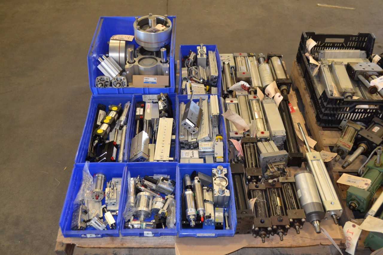 3 PALLETS OF ASSORTED PNEUMATIC CYLINDERS - MISCELLANEOUS