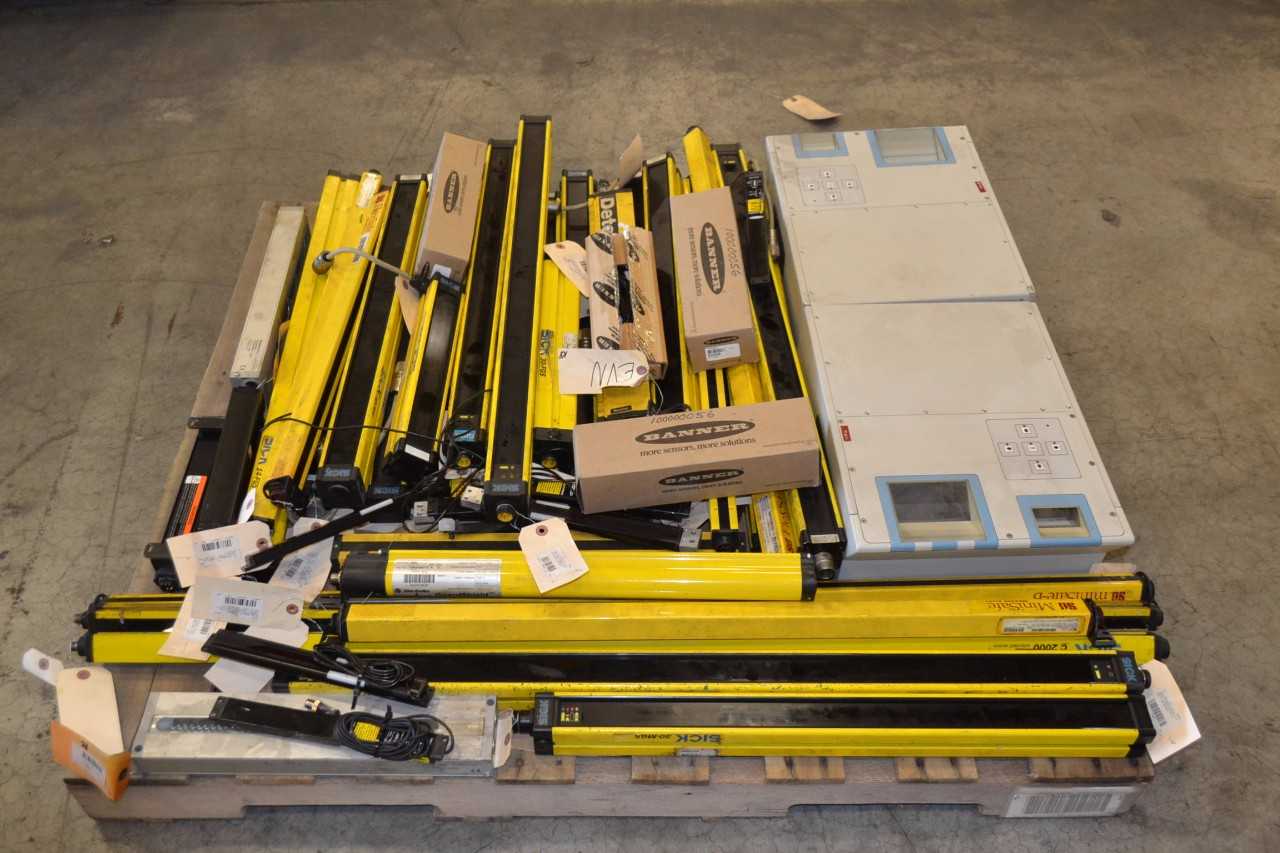 1 PALLET OF ASSORTED SAFETY LIGHT SENSOR CURTAINS - MISCELLANEOUS