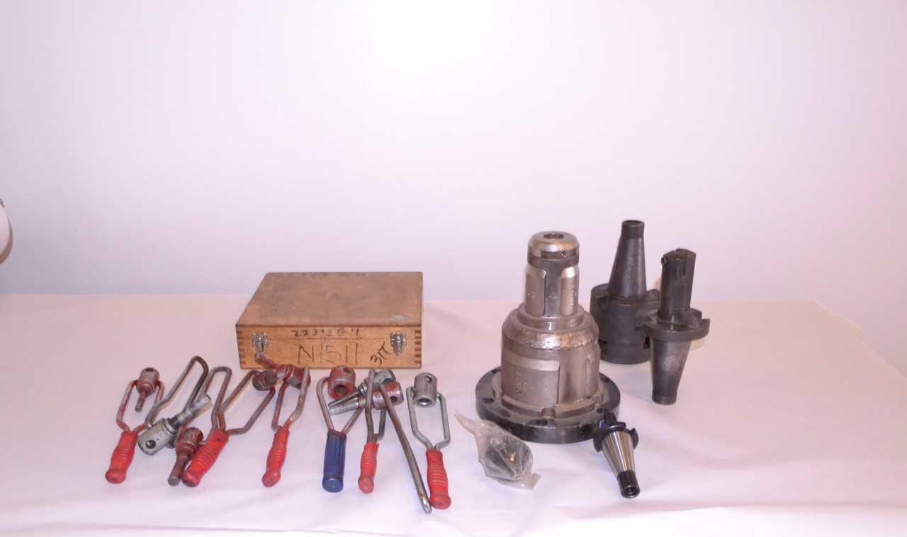 LOT OF ASSORTED TOOL HOLDERS - MISCELLANEOUS