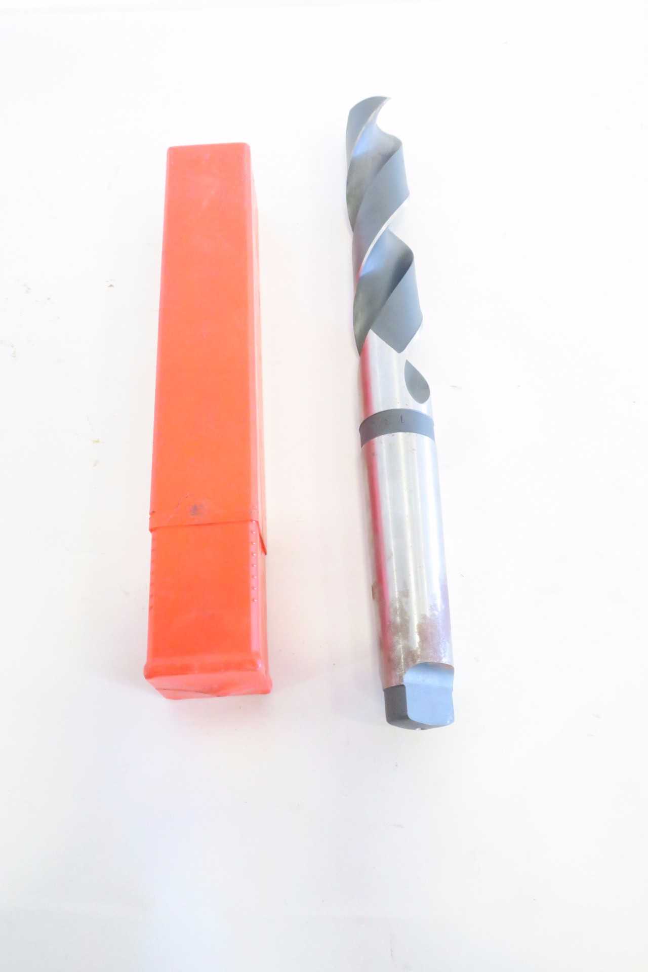 LOT OF ASSORTED DRILL BITS AND TOOL ATTACHMENTS - MISCELLANEOUS