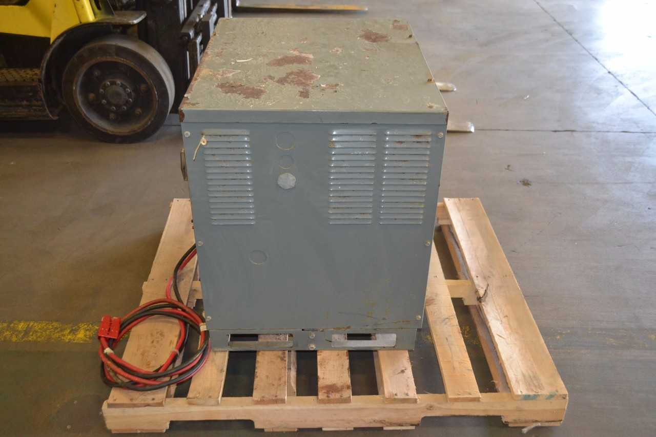 HOBART 510C3-12 ACCU-CHARGER FORKLIFT BATTERY CHARGER - MISCELLANEOUS