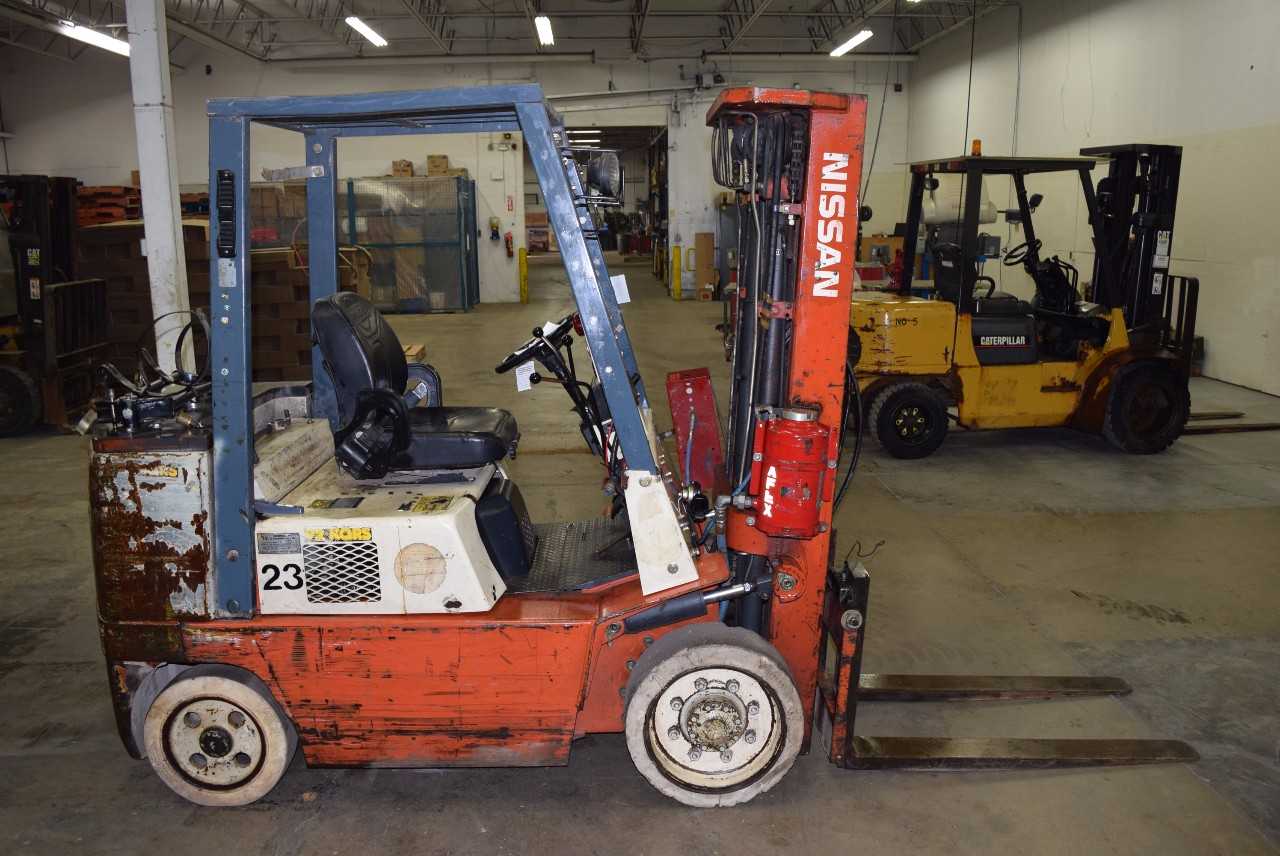 NISSAN 5150 LBS GAS / PROPANE HYBRID FORKLIFT TRUCK (BRAMPTON) - MISCELLANEOUS