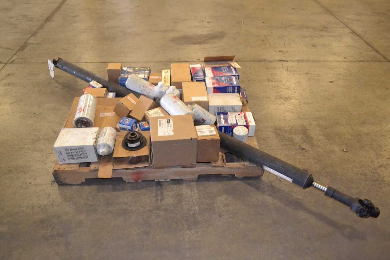 1 PALLET OF ASSORTED AUTOMOTIVE PARTS - MISCELLANEOUS