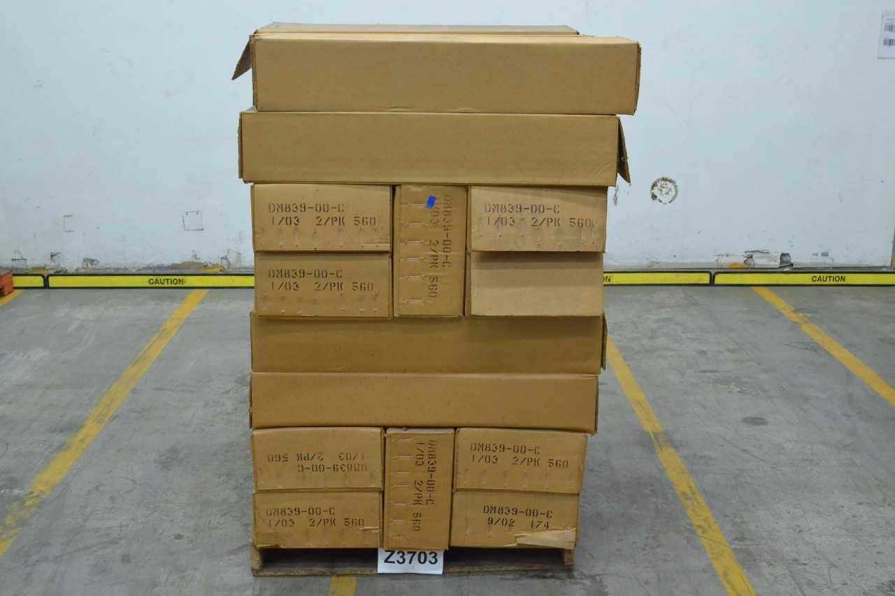 1 PALLET OF NEW HILLIARD HILCO DM839-00-C HYDRAULIC FILTERS (BRAMPTON) - MISCELLANEOUS