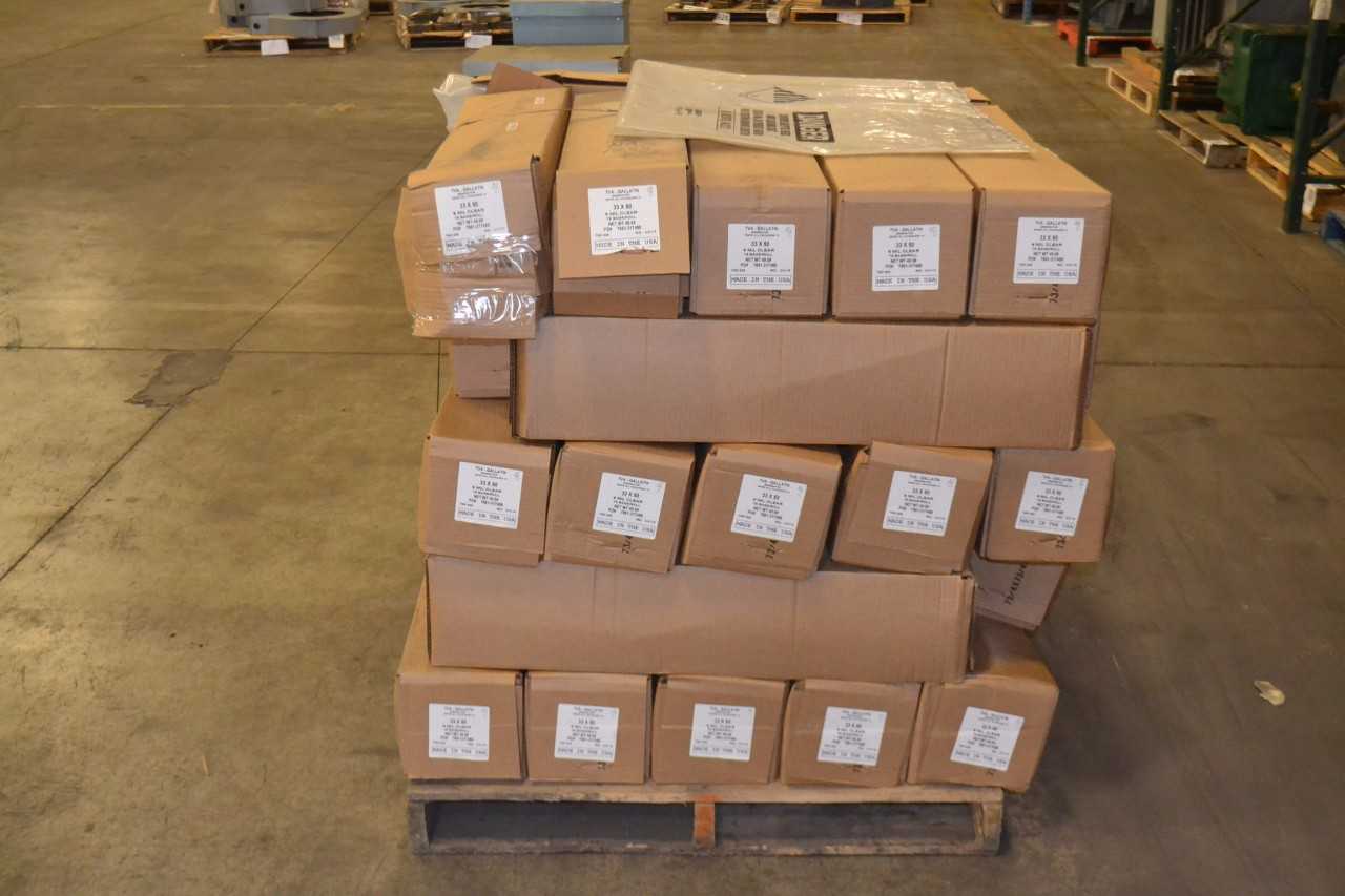 1 PALLET OF 33X50 IN 6 MIL CLEAR POLY BAGS - MISCELLANEOUS