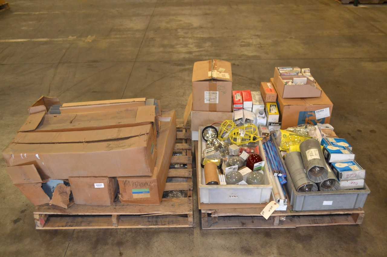2 PALLETS OF ASSORTED LIGHTING - MISCELLANEOUS