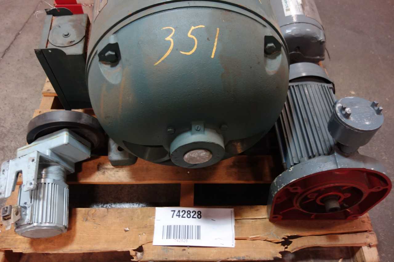 1 PALLET OF ASSORTED AC MOTORS, ELECTRIC MOTOR REPLACEMENT PARTS- LOUIS ALLIS, GENERAL ELECTRIC, SUMITOMO - ELECTRIC MOTORS
