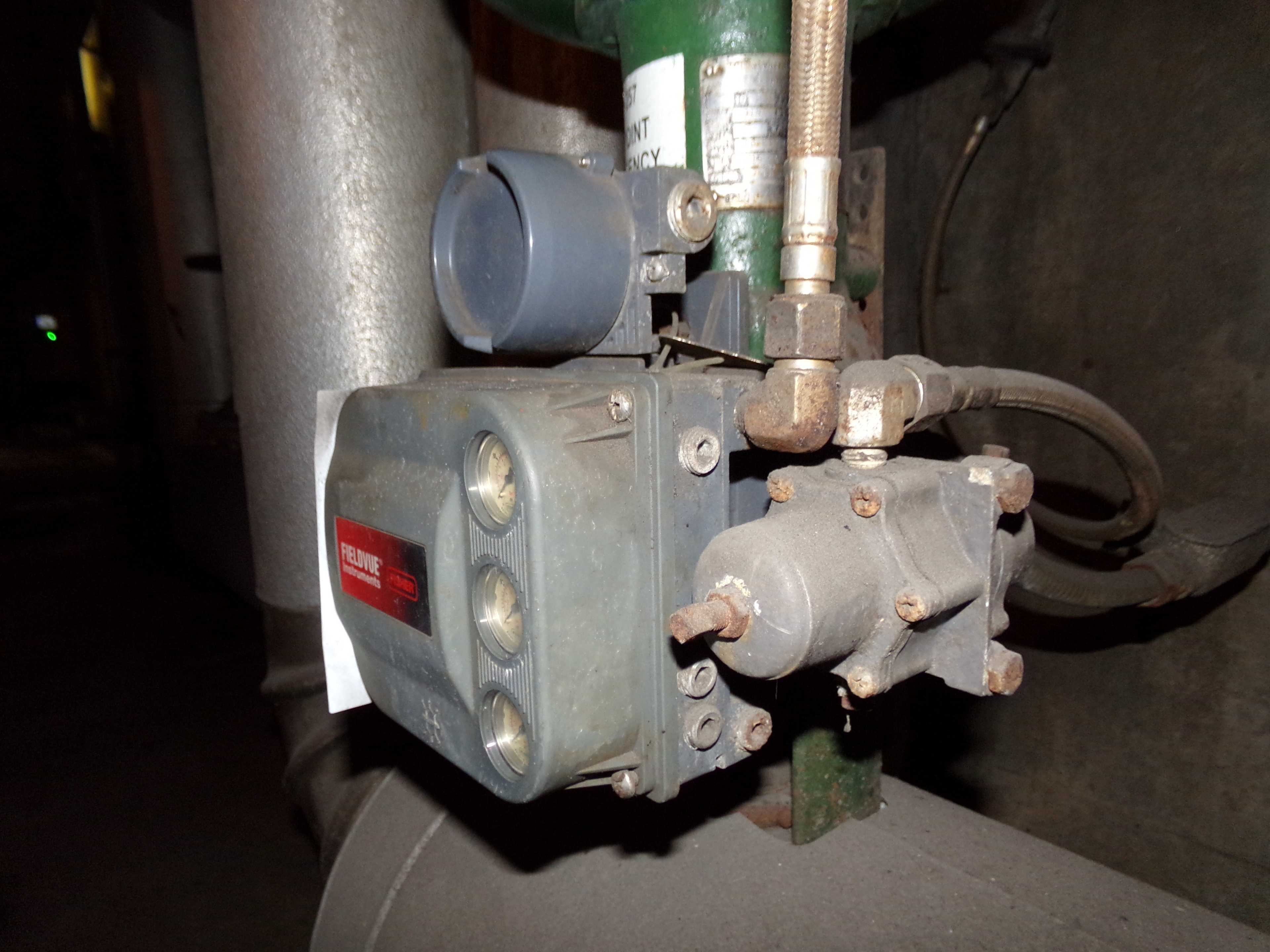 FISHER CONTROLS DVC6010 FIELDVUE POSITIONER - CONTROL VALVE