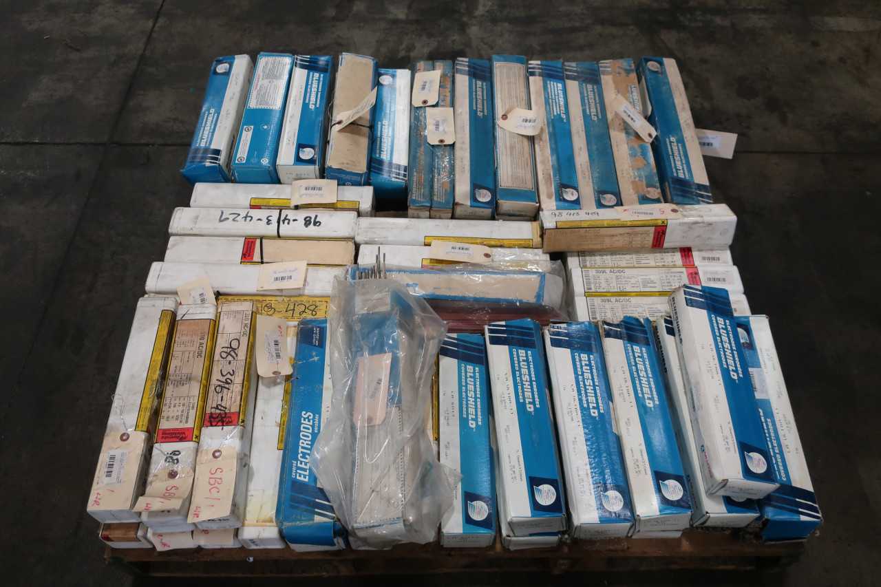 1 PALLET OF ASSORTED WELDING ELECTRODES BLUESTREAK AVESTA - WELDING SUPPLIES