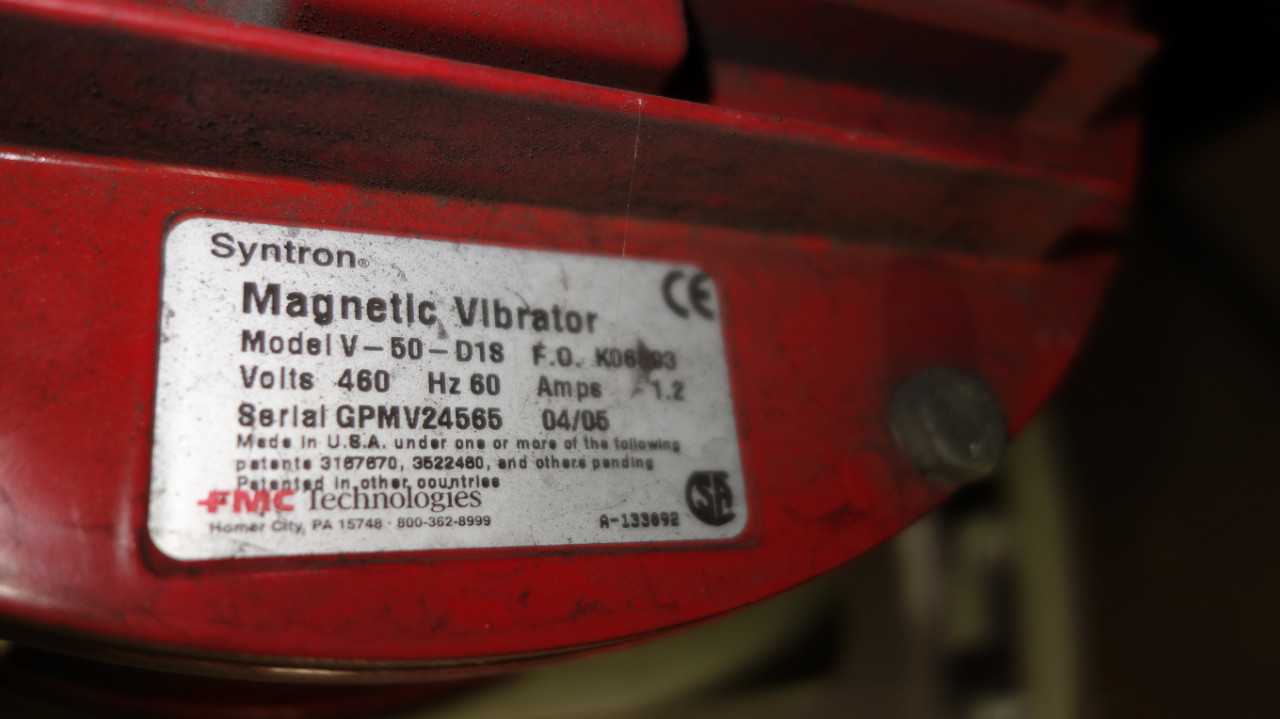 LOT OF 8 FMC SYNTRON V-50-D1S ELCTRIC VIBRATORS 115V - MACHINING ACCESSORIES & TOOLING