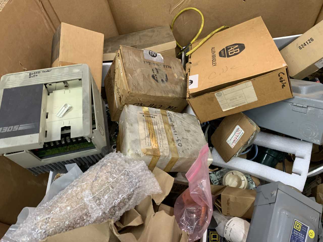 LARGE CRATE OF ELECTRICAL AUTOMATION EQUIPMENT PARTS ALLEN-BRADLEY SQUARE D - ELECTRICAL COMPONENTS