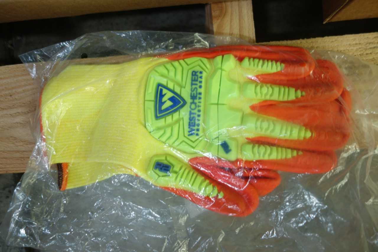 PALLET OF WEST CHESTER PROTECTIVE GEAR RUBBER COATED GLOVES - LAB & SCIENTIFIC