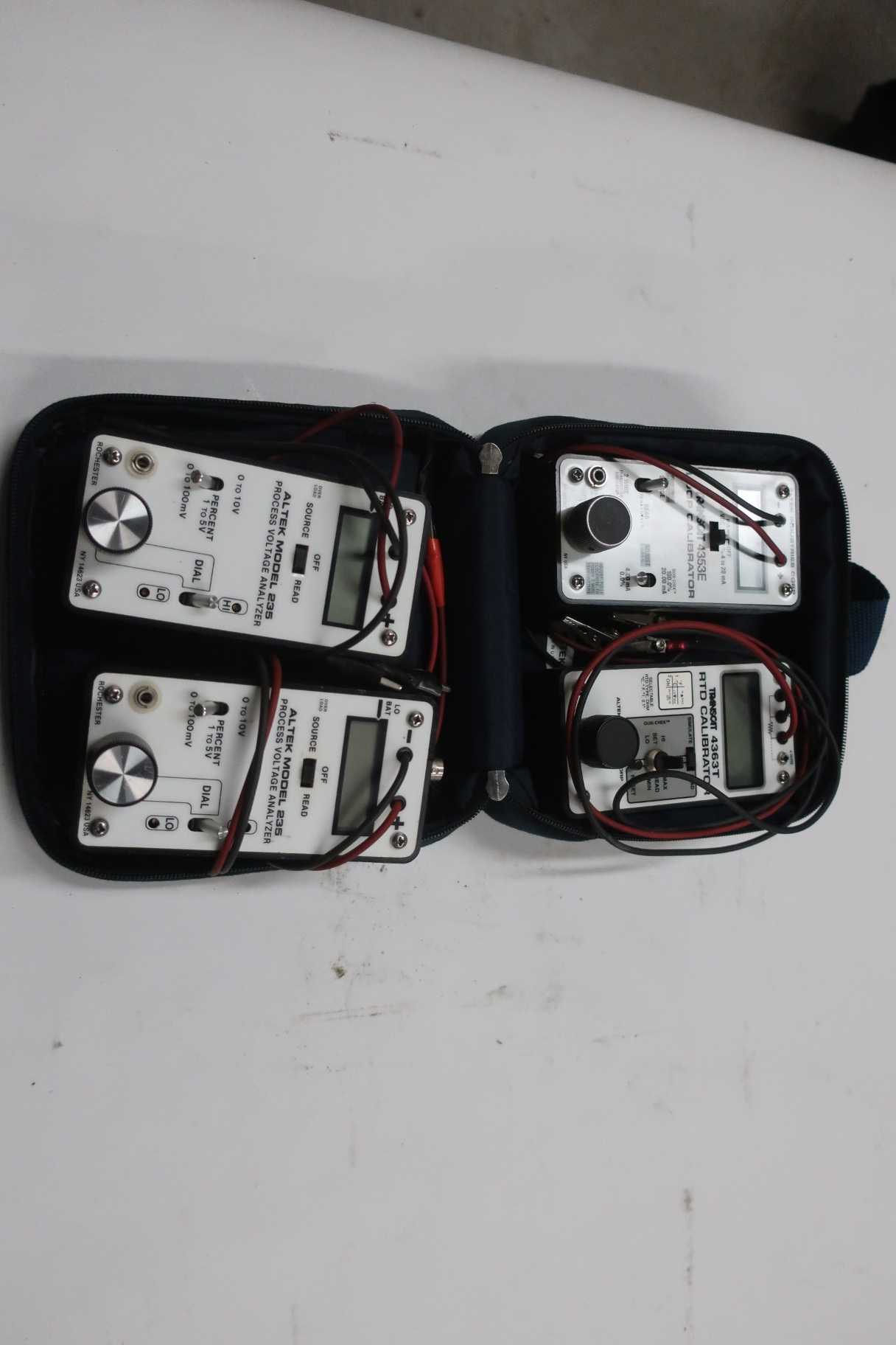 LOT OF 4 ASSORTED ALTEK CALIBRATOR, RTD CALIBRATOR, PROCESS VOLTAGE ANALYZER. 235. 4263T 4353E - ANALYZER