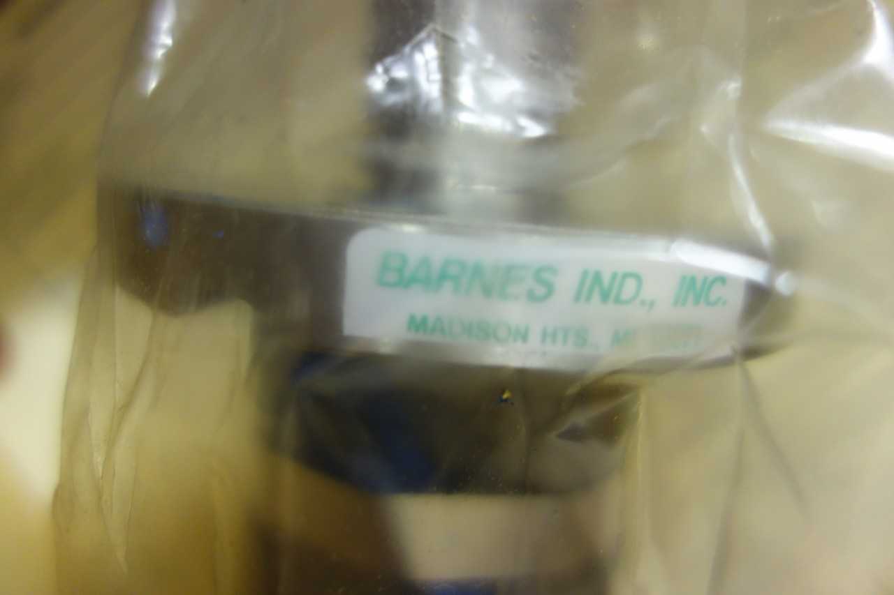 PALLET OF ASSORTED LINEAR BEARINGS AND BALL SCREW ASSEMBLIES - BEARINGS