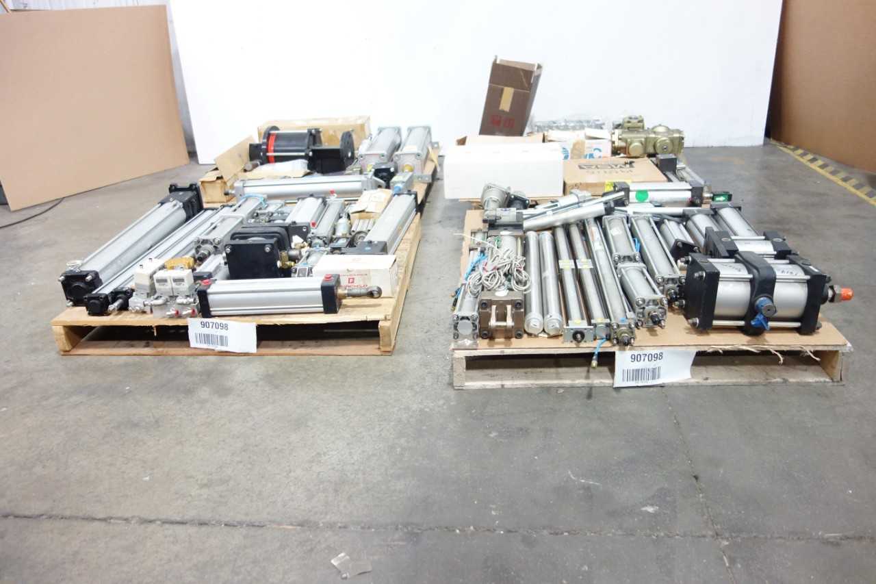 4 PALLTES OF ASSORTED PNEUMATIC PARTS AND ACCESSORIES - PNEUMATIC POWER TOOL