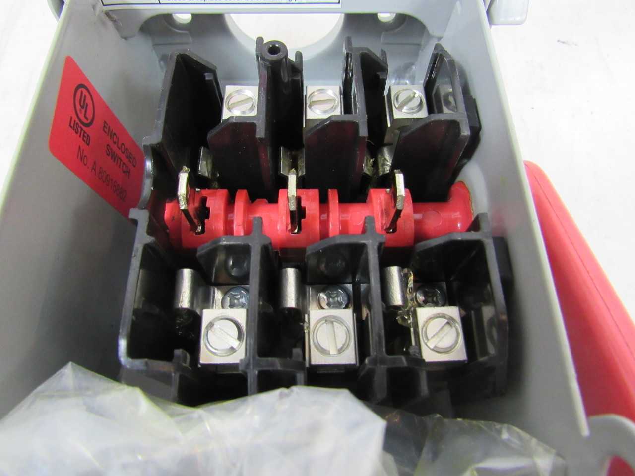 Quantity of 4x GNF321RA Switches - ELECTRICAL COMPONENTS