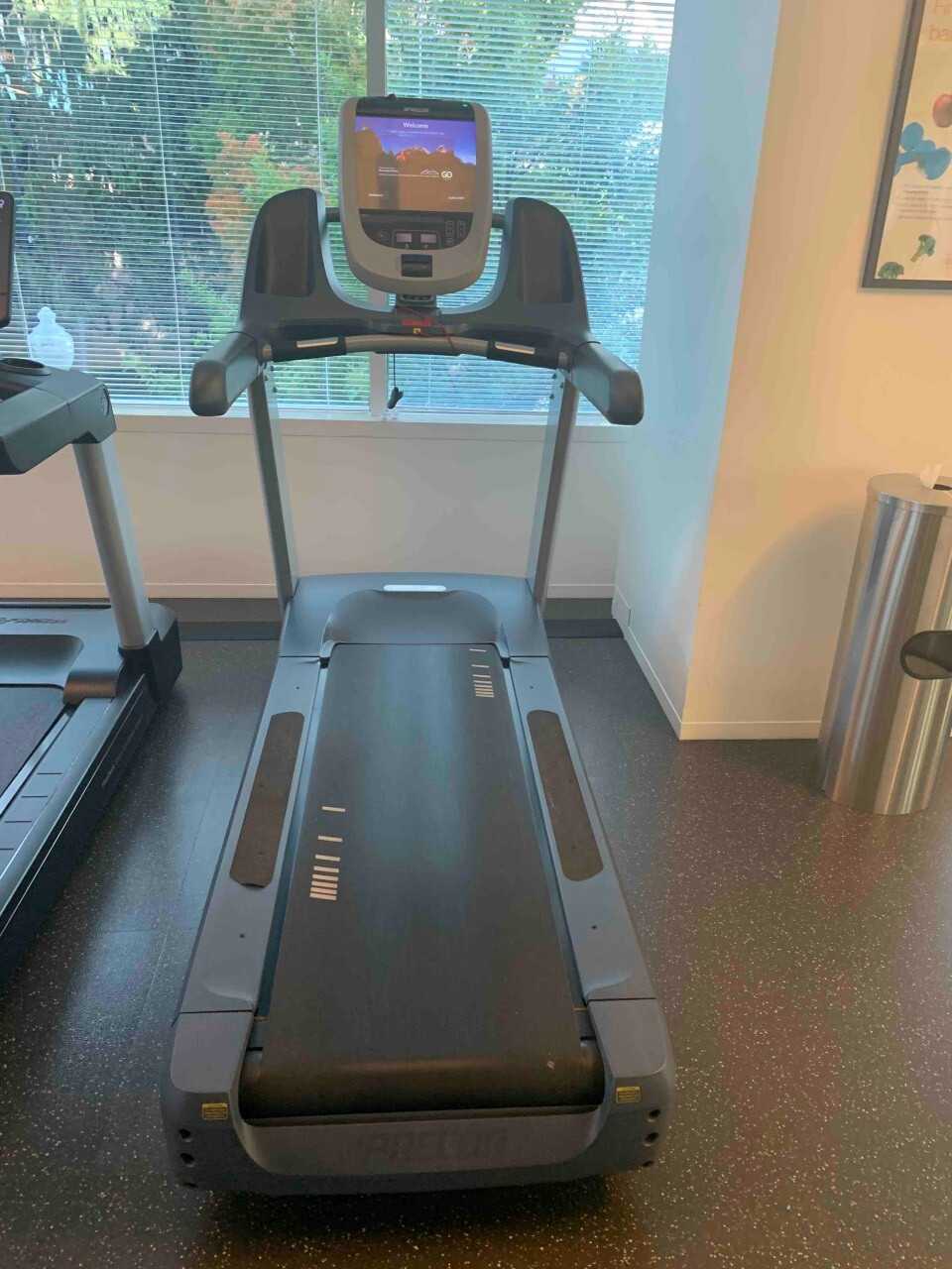 Precor TRM 885 (2599543) Arlington - MISCELLANEOUS Precor TRM 885 (2599543) Arlington - MISCELLANEOUS