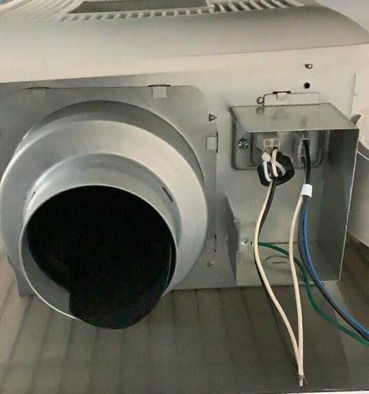 (2) LED Lights - LIGHTING