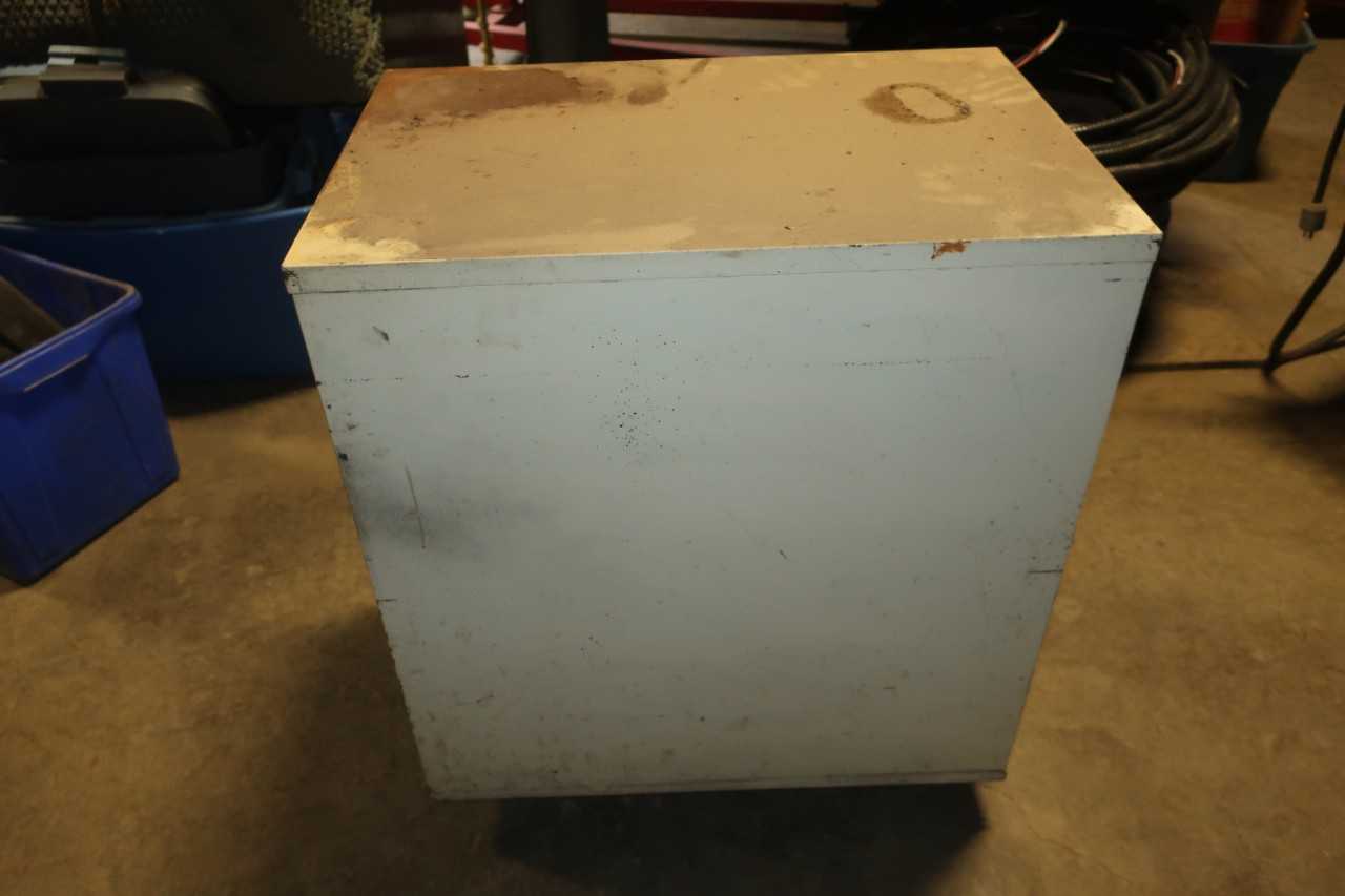 5 SHELF STEEL CABINET - TOOL STORAGE
