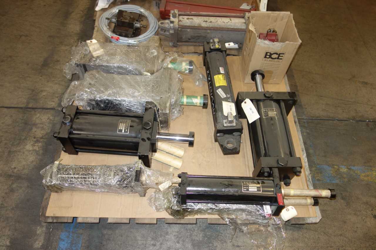2 PALLETS OF ASSORTED HYDRAULIC CYLINDERS AND REPLACEMENT PARTS, PARKER - VALVES