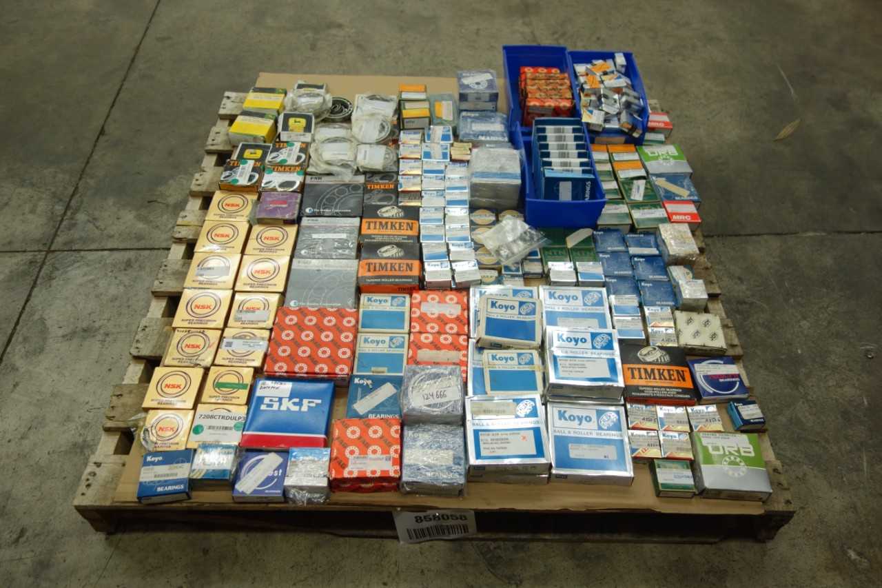 PALLET OF ASSORTED ROLLER BEARINGS - BEARINGS