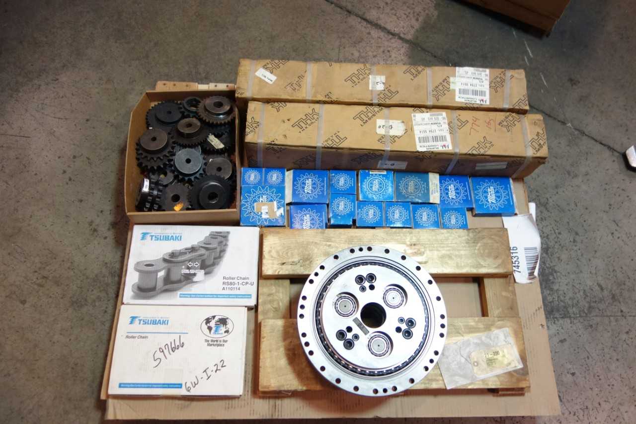 1 PALLET OF ASSORTED ROLLER CHAIN SPROCKETS, ROLLER CHAIN, ROLLER BEARING, LINEAR BEARINGS- MARTIN, THK, TSUBAKI - BEARINGS